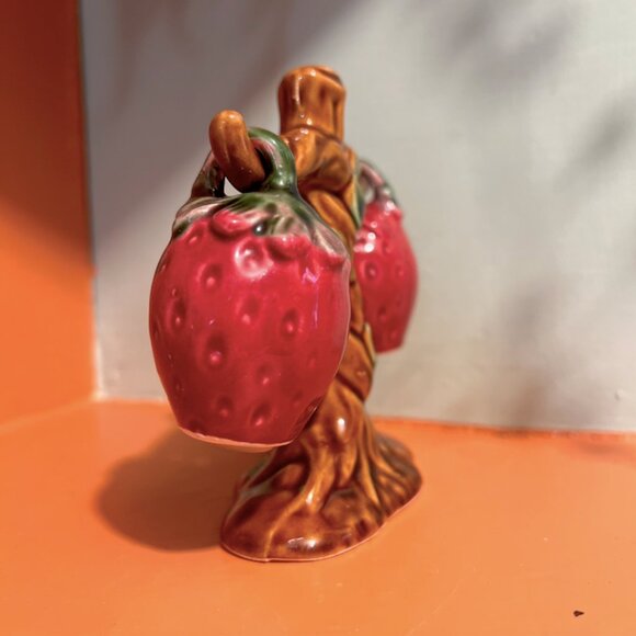 1940s Japanese Hanging Strawberry Salt & Pepper Shakers | Fruit Garden Kitchen - Picture 2 of 10